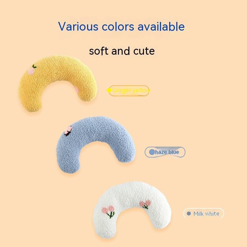 dog pillow,
cat pillow,
moon plush pillow,
pet sleeping pad,
small dog bed,
cute pet accessory,
plush pet cushion,
indoor pet pillow,
pet nap cushion,
soft pet bedding,